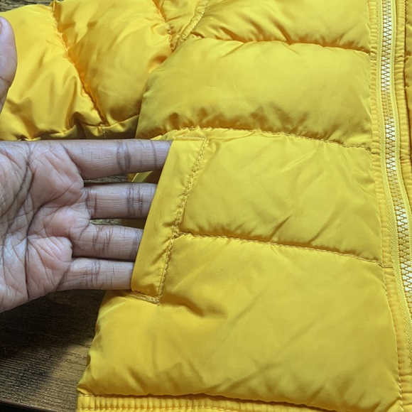 GOLDEN YELLOW ‘OLD NAVY’ PUFFER COAT!! - Picture 2 of 9